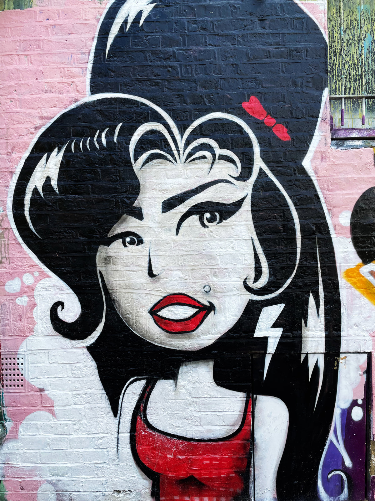 Amy Winehouse - Street Art @ Camden Town - Print 01