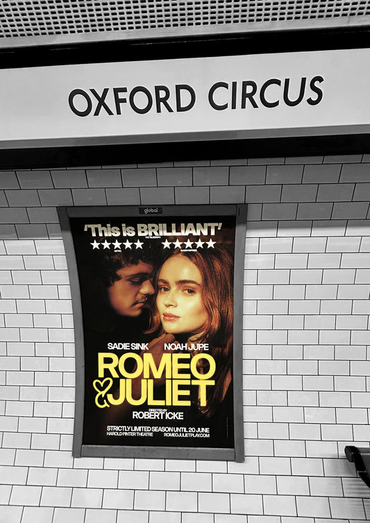 Romeo & Juliet - Sadie Sink & Noah Jupe Poster @ Oxford Circus - Print