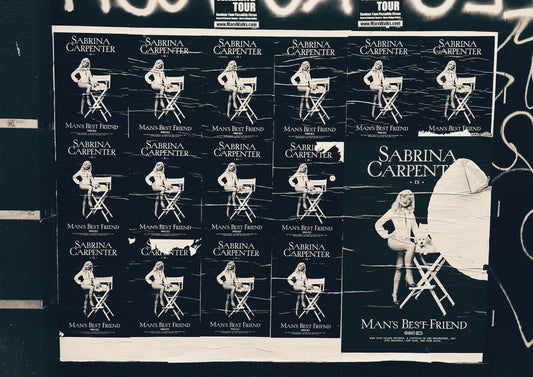 Sabrina Carpenter - Man's Best Friend Posters @ London - Print 03